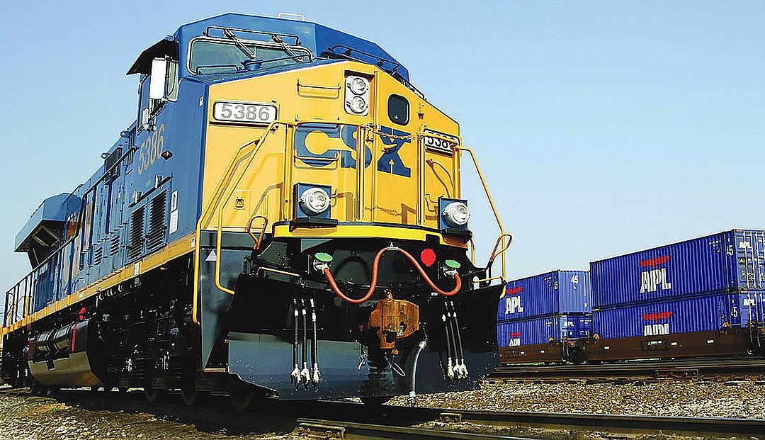 CSX reports lower earnings in sluggish freight environment