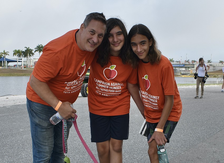 Jason Scott, 13-year-old Chase Scott, and 12-year-old Cade Scott