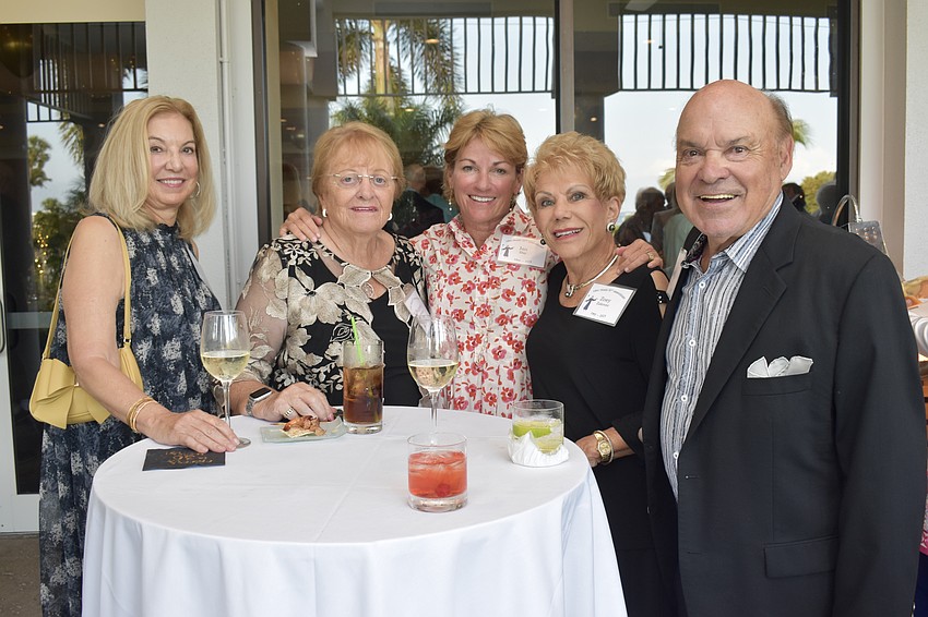 Donna Pettinato, Margaret Lachmann, Jan Day, Zoey and Jim Zakovec