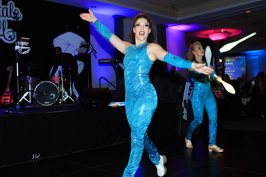 Cirque Vertigo performers put on a show.