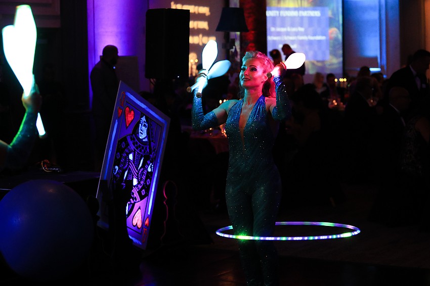 Cirque Vertigo performers put on a show.