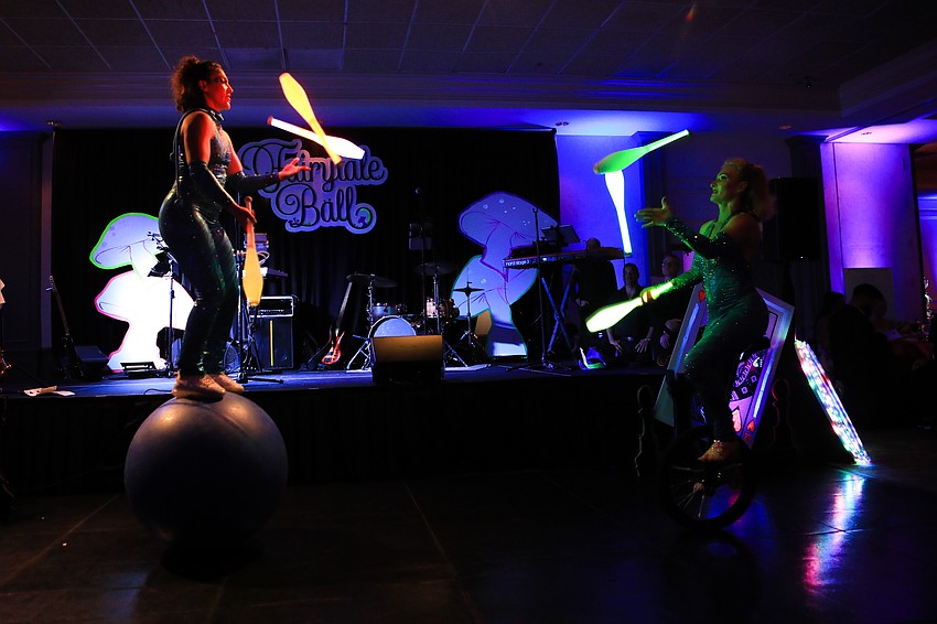 Cirque Vertigo performers put on a show.