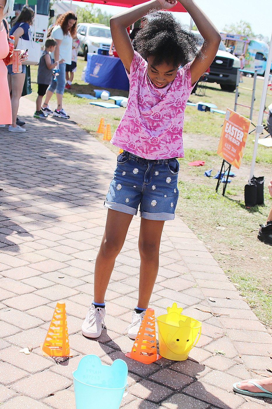 Children hunt for eggs, compete in ring toss and sack races at 2023 Egg