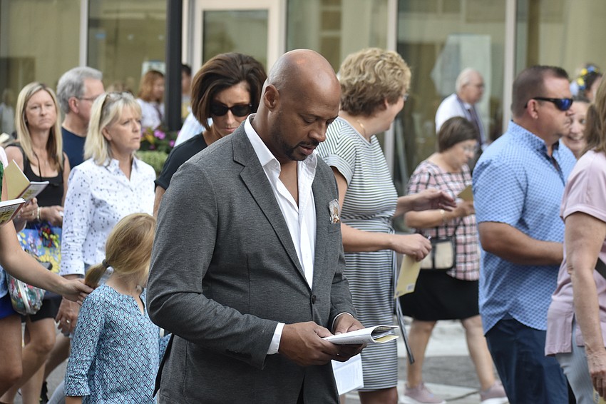 City of Sarasota Mayor Kyle Battie participates in the walk.