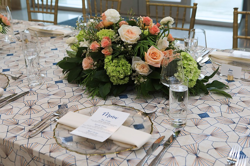 Guests met for dinner following the speaker segment.