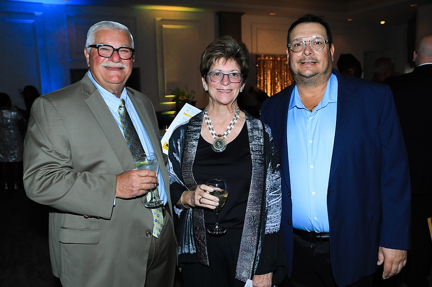 Mike and Karen Valentino with Joe Bellino