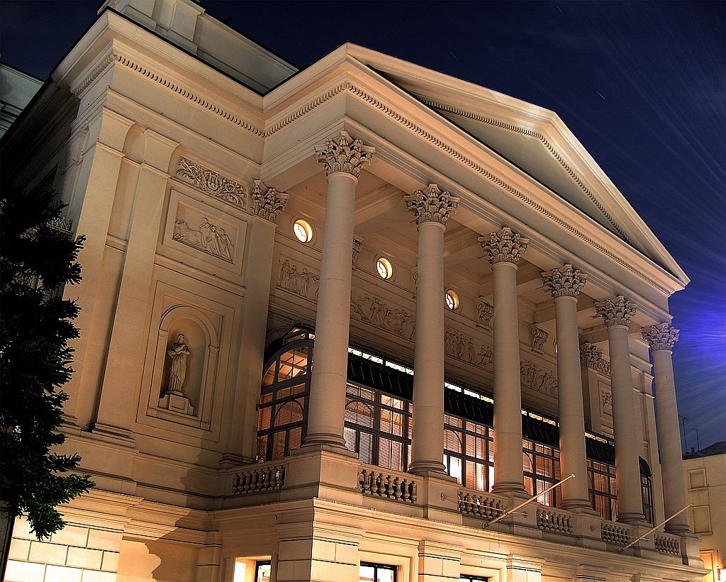 The Sarasota Ballet will perform at The Royal Opera House.