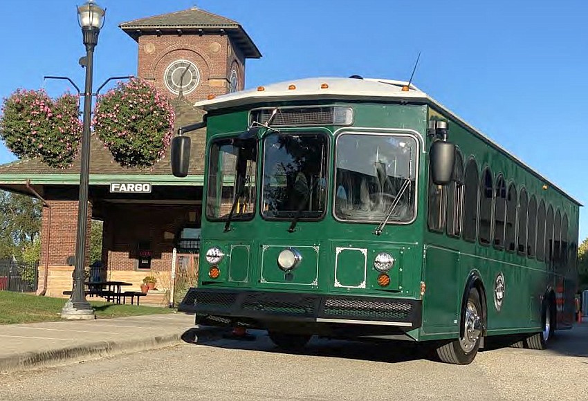 county-plans-trolley-service-between-srq-and-downtown-sarasota-your