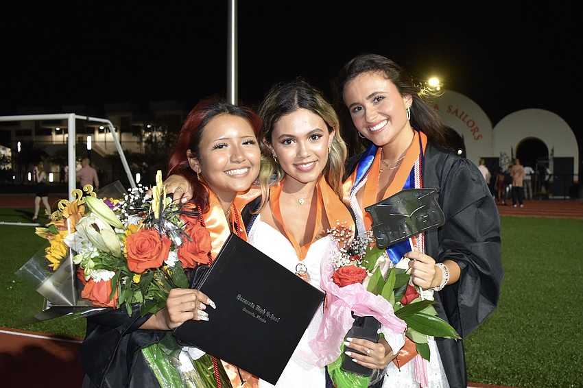 Jaclyn Hernandez, Sofia Benitz, and Tatiana  Vivoni