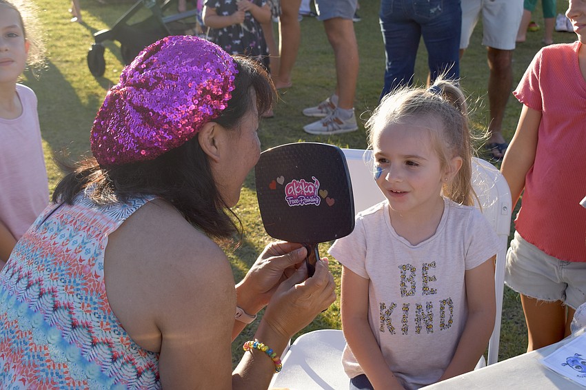 Bradenton resident Bradli Dauteuil takes a look at her 