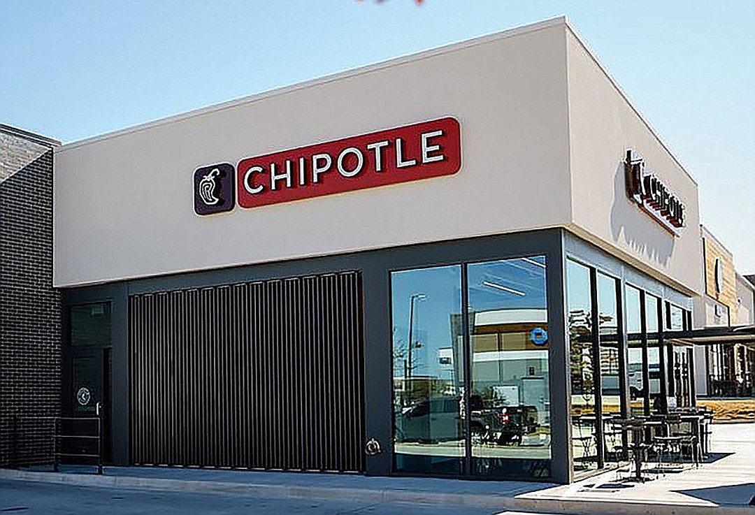 The city issued a permit for tenant improvements for Chipotle Mexican Grill in the Atlantic North shopping center.