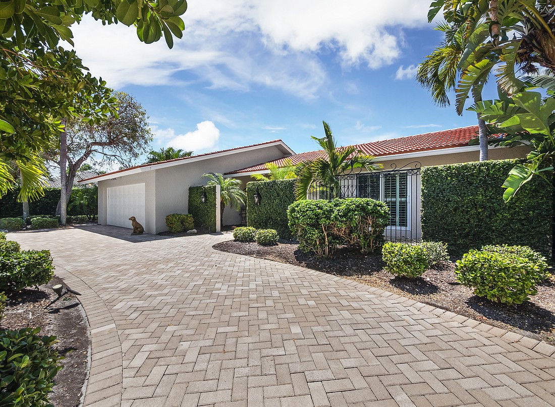 Kendall and Lynn Smith sold their home at 618 Owl Way to Robert Caine, trustee, of Sarasota, for $1.88 million.