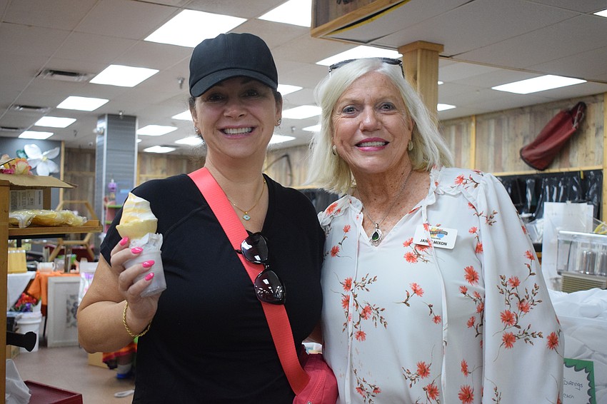 Lakewood Ranch's Jacqueline Darby shares memories of going to Mixon Fruit Farms with Janet Mixon. Darby has been going to Mixon Fruit Farms for 40 years.