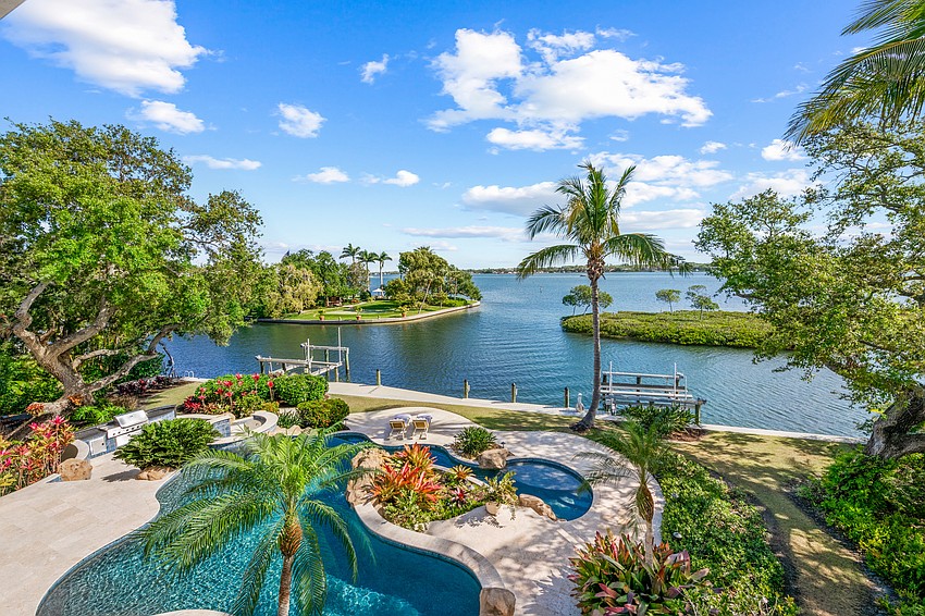 5131 Jungle Plum Road in Siesta Key