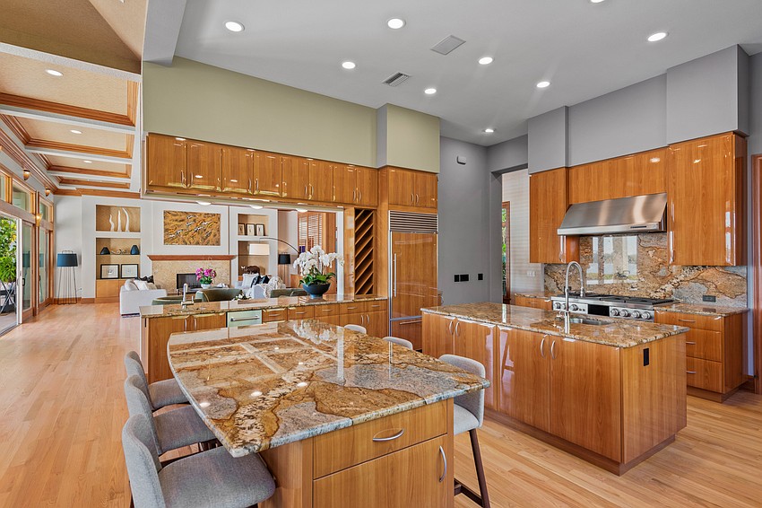 5131 Jungle Plum Road in Siesta Key