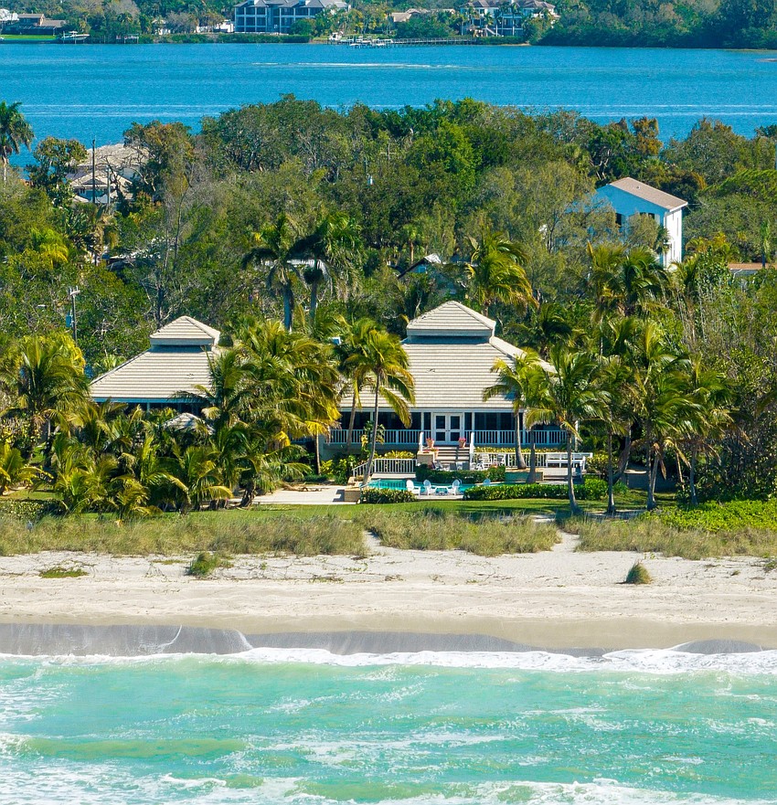 8324 Sanderling Road in Siesta Key