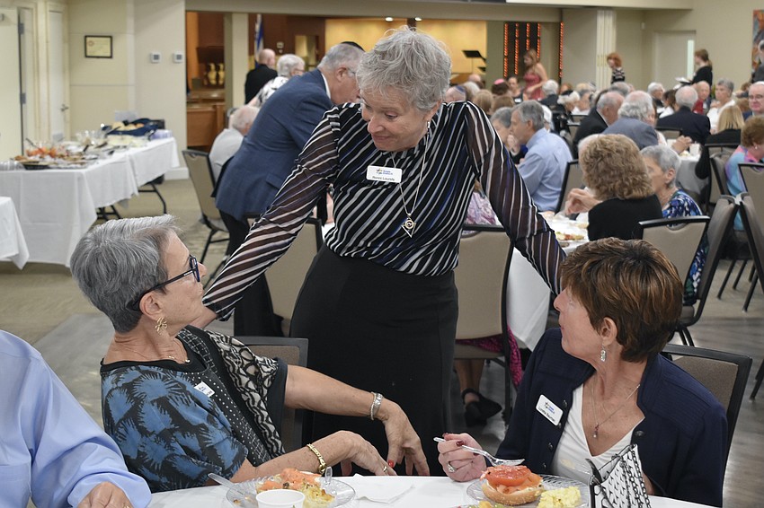 Barbara Gerber, Ronni Loundy and Loretta Bauman talk.