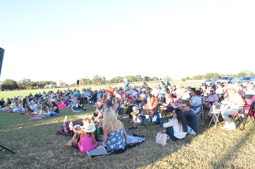 Hundreds are ready to hear the spooky tale of Sleepy Hollow.