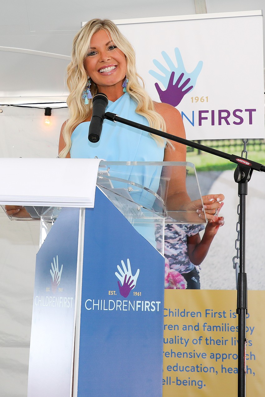 Krystel Beall, community outreach and philanthropic coordinator for Bealls Inc., and presenting sponsor, introduced the models.