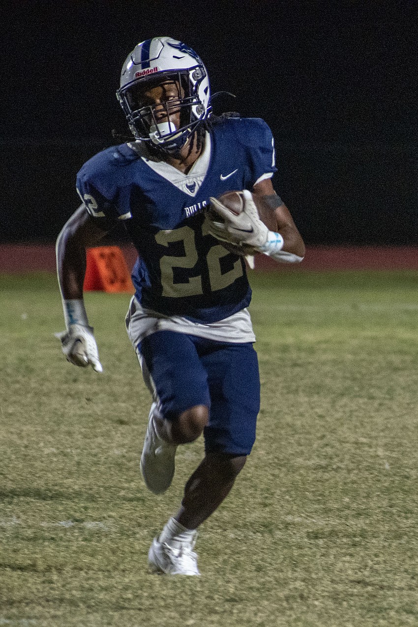 Bulls junior running back Jermaine Edwards had a 15-yard touchdown against George Jenkins High.