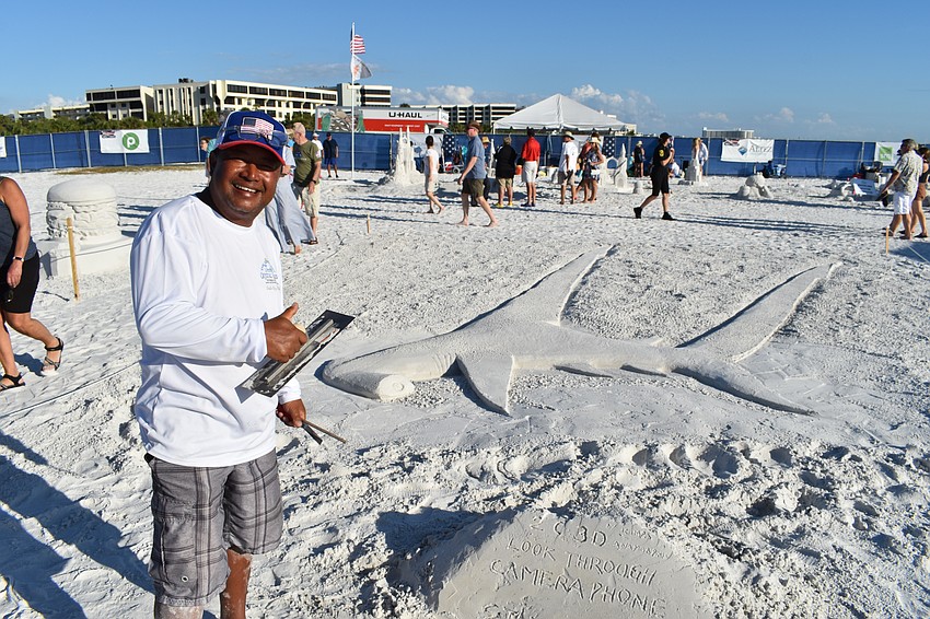 Kumpa Tawornprom from Safety Harbor, Florida created an anamorphic shark, which appeared three-dimensional when viewed from a certain viewpoint, similar to sidewalk chalk drawings.