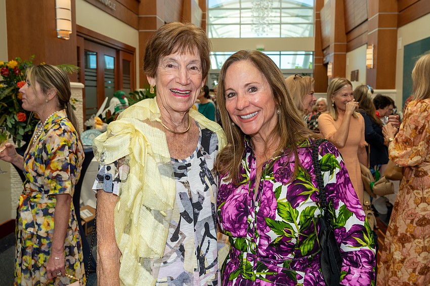 Genie Hindall and Mary Evelyn Guyton