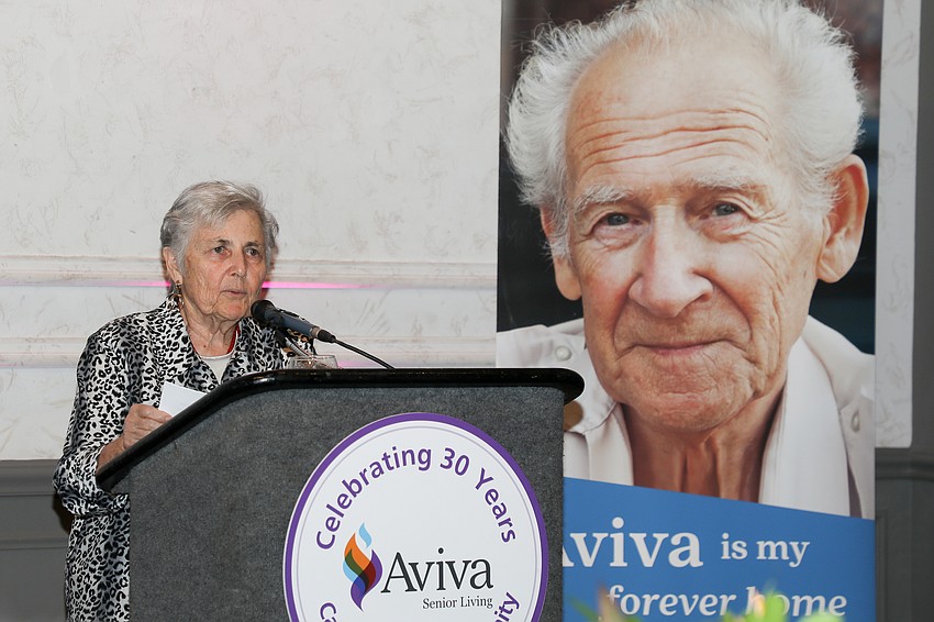 Rabbi Rachel Dulin presents a message of hope to the Aviva guests.