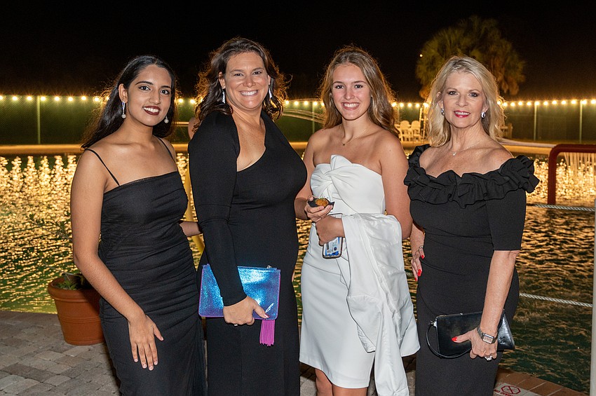 Nishalle Uthuppan, Joann Koontz, Juliette Pauling and Liz Snyder