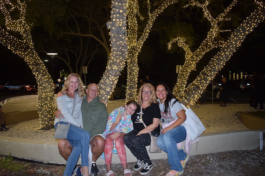 Whitney Barazoto, Dan Barazoto, Elizabeth Barazoto, Lisa Barazoto and Magally Ramsaier