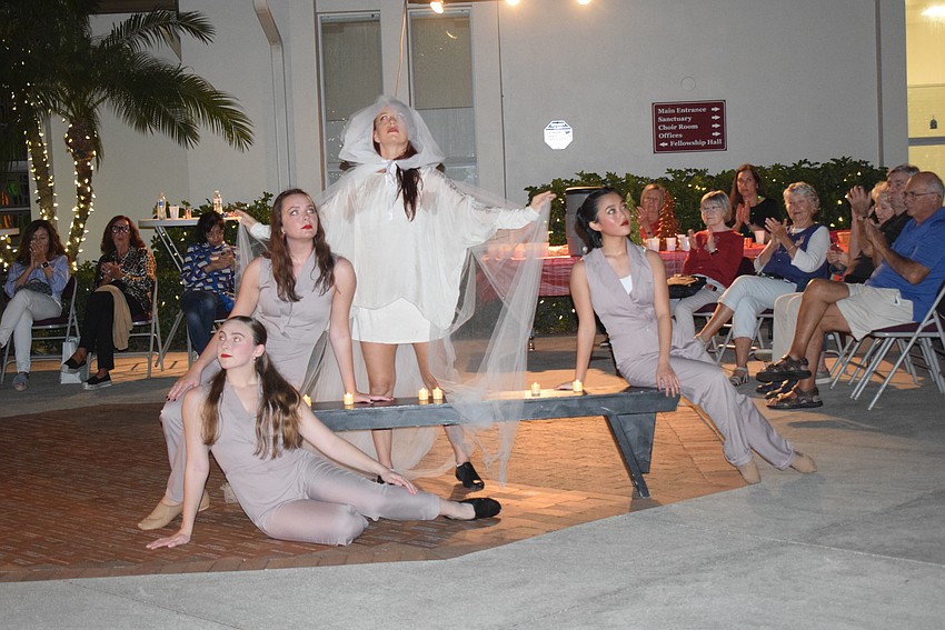 Amber Slay, Zoe Figgins, Gracie Lapointe and Sabine Diamante with the Sarasota Contemporary Dance Company