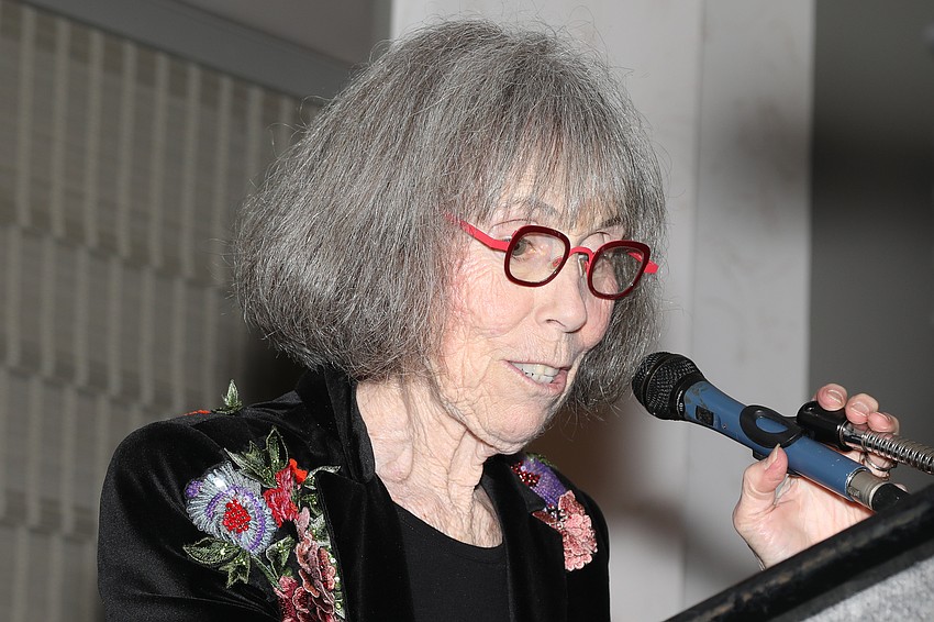 Perlman Music Program founder Toby Perlman addresses guests during dinner.