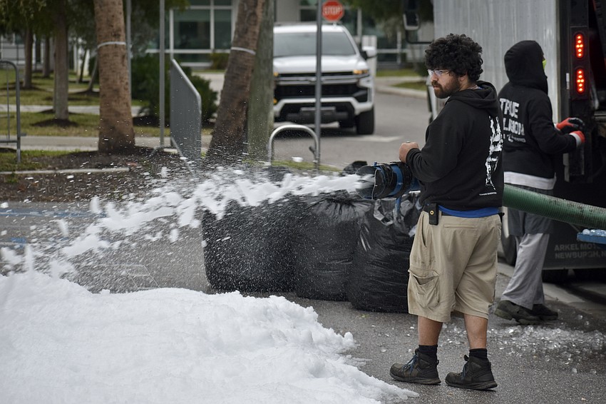 Joseph Wolfson builds the pile of 