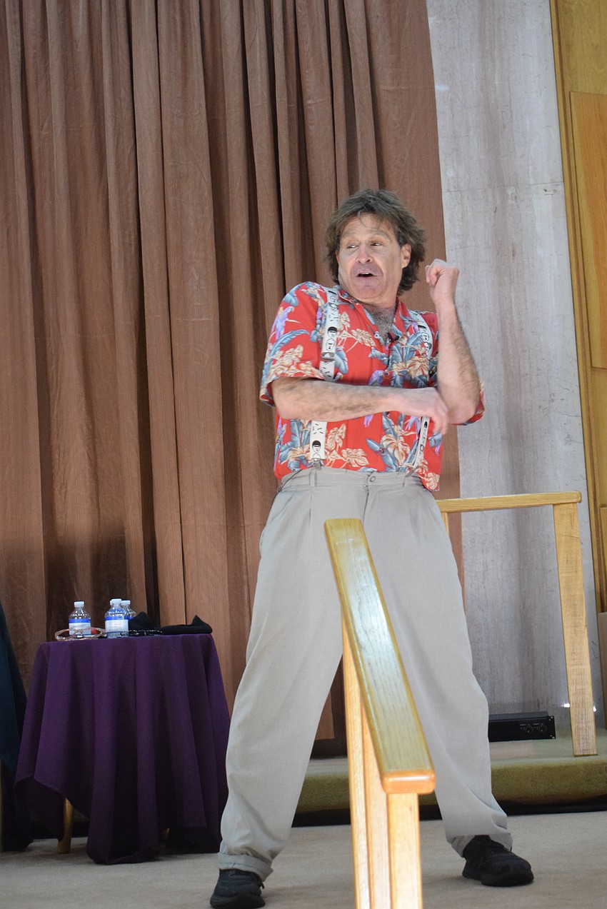 Roger Kabler as Robin Williams