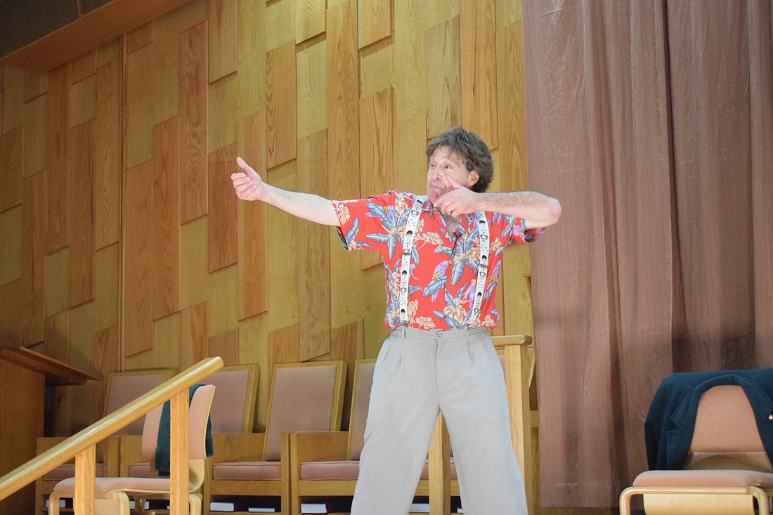 Roger Kabler as Robin Williams