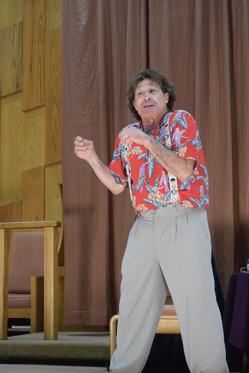 Roger Kabler as Robin Williams