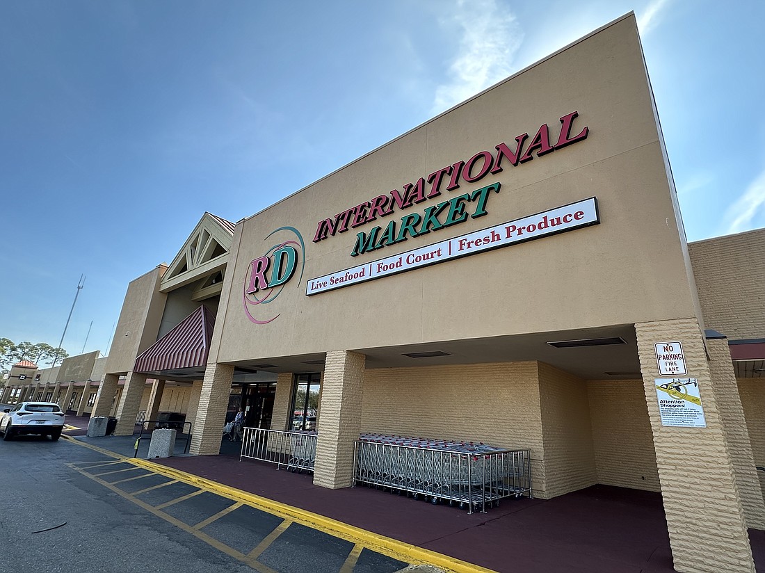 RD International Market is an Asian and international supermarket in the Beach Boulevard Shopping Center at 7534 Beach Blvd. The 52,600-square-foot store is in a former Winn-Dixie.