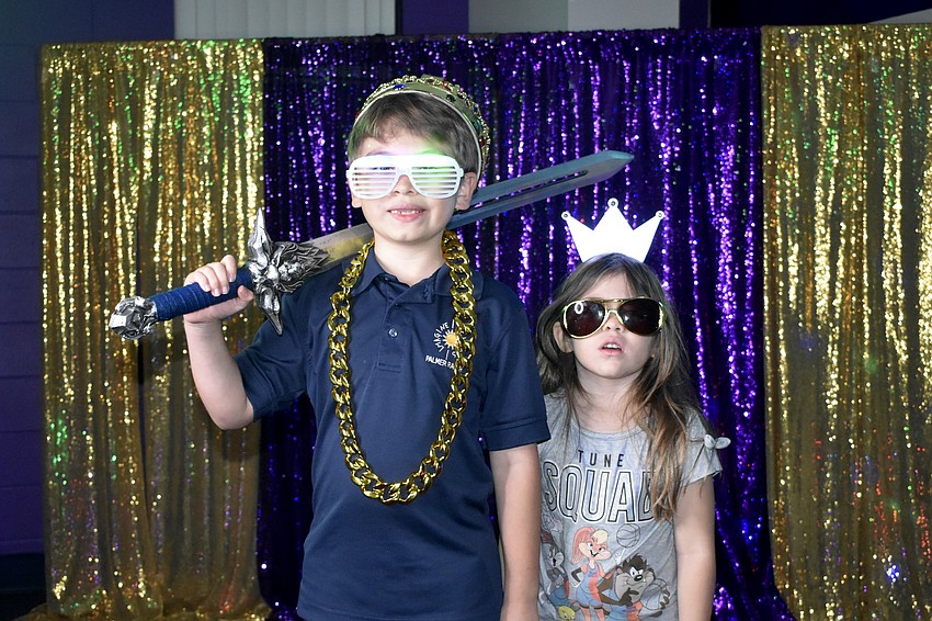 Alexander Thompson, 7, and Willow Thompson, 4