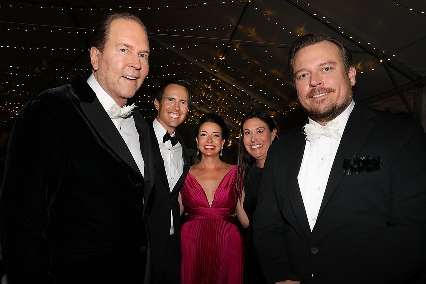 Congressman Vern Buchanan and family include Matt, Diana, Lea and James.