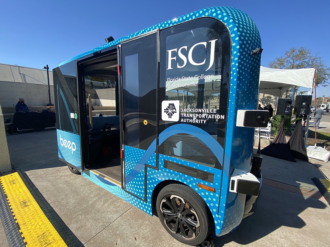 Florida State College at Jacksonville Downtown campus autonomous vehicle shuttle service will operate on a fixed route in a five-month pilot program.