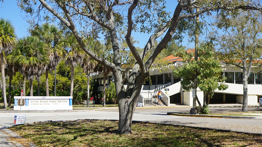 The Longboat Key USPS Post Office is located at 560 Bay Isles Road.