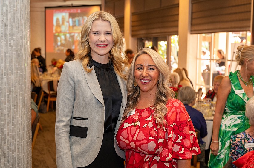 Speaker Elizabeth Smart and Junior League of Sarasota President Laura Mayhew-Purcell