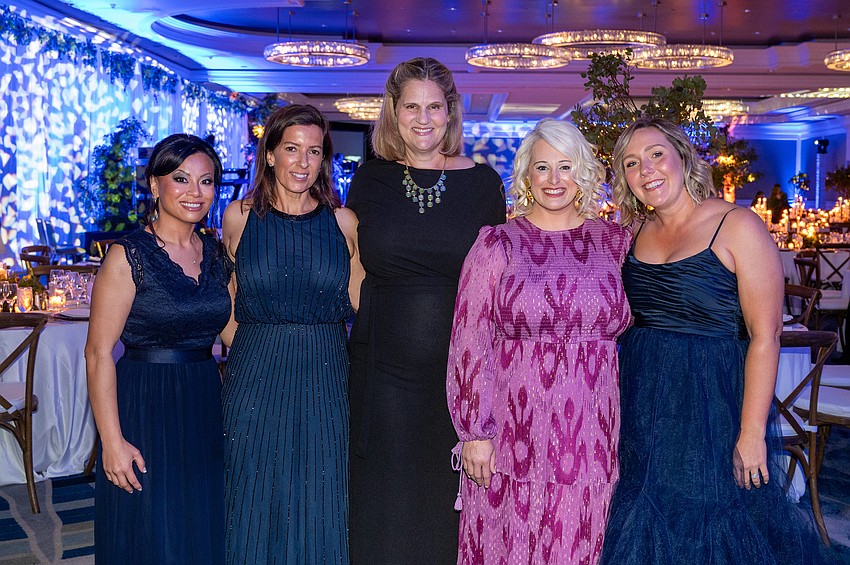 Loananh Schriver, Carolin Jahn-Yingling, Gabrielle Oliff, Leah Cotter and Shelley Watson