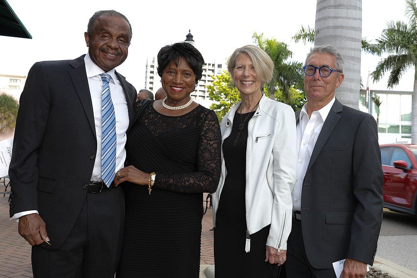 Euan and Dorothy Fannell with Patricia and Roger Courtois