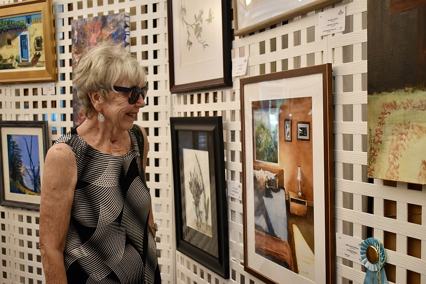 Mary Lou Morton lives in the country club, so she has a few friends in the show.