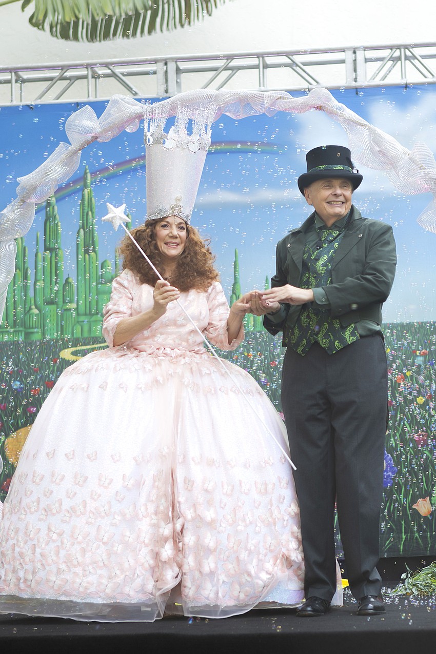 Pat and Larry Thompson welcome guests.