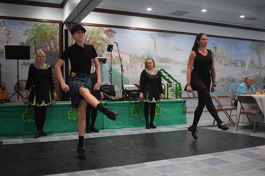 Finnegan Shull and Marigot Craig from the Irish Dance Academy of Sarasota.