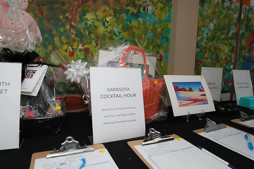 Lighthouse Vision Loss Education Center held its annual gala, Art in the Dark, on March 23.