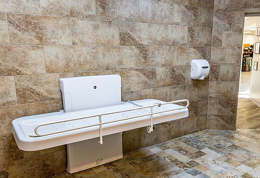Adult_changing_table_r850x580.