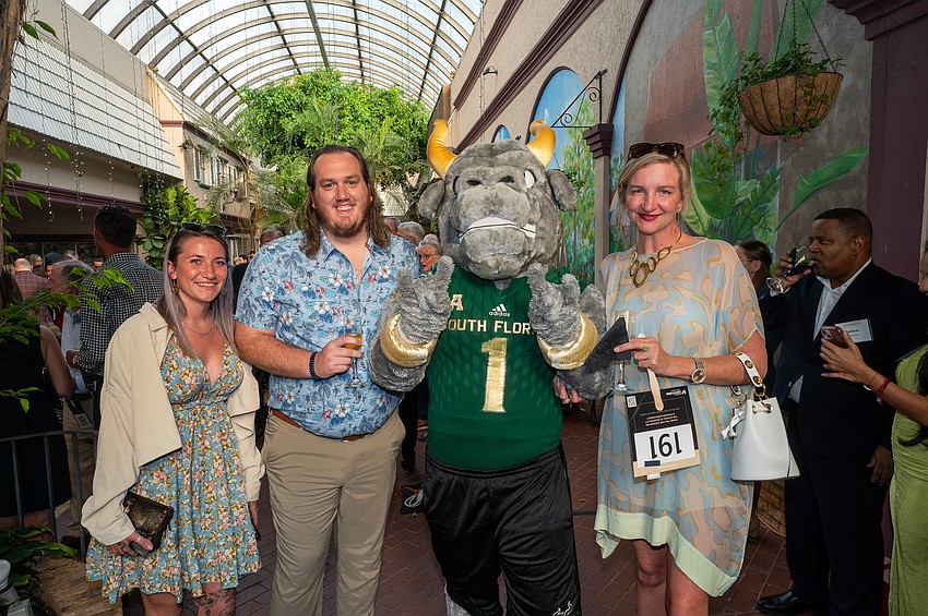 Courtney Merrritt, Tray Horne, Rocky the Bull and Ashley Watts