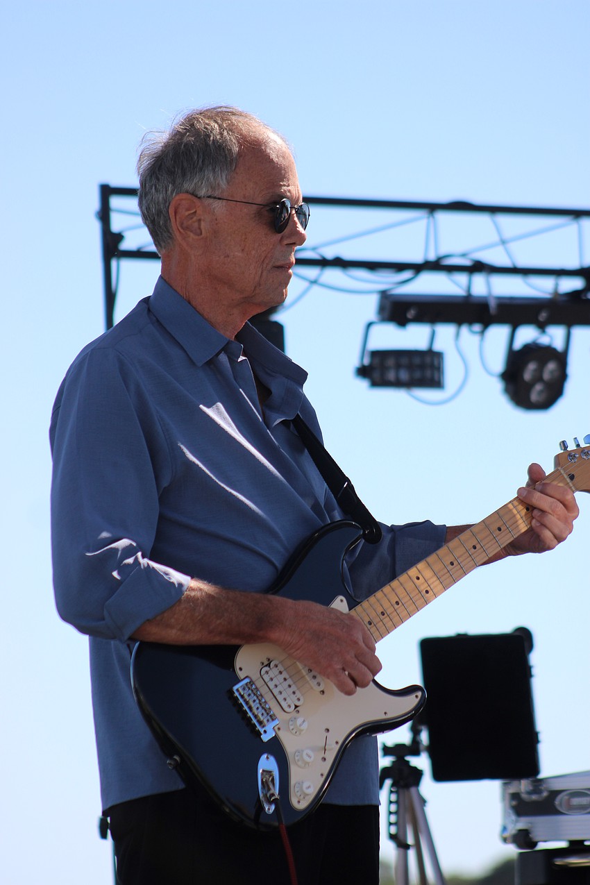 Charlie Kelly performs during Musicpalooza with The Jam Band.